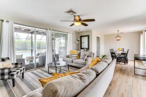 4 Mi to Dtwn Cape Coral Home with Pool and Patio