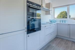 River View - Prime River Front Location