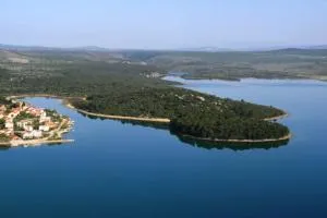 Apartment B&K - Raslina