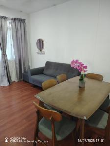 Laman Hanaz - Homestay Auni