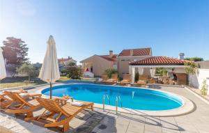 Awesome Home In Vrsi With Wifi