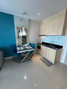 Grand Carribean condo