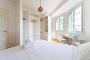 Appartements Le Drelon - Appt chic en centre-ville & garage pv : photos des chambres