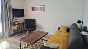 Appartements 5 min Gare TGV Avignon - Studio lumineux vue Mont Ventoux : photos des chambres