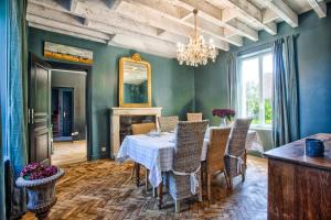 Maisons de vacances Villa 1880 & Belle demeure - Centre ville, Jardin Botanique : photos des chambres