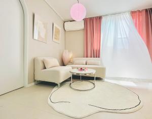 ATTY Stay- Hongdae, Sinchon, 5mins to Hapjeong station