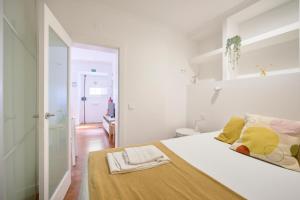 Renewed Alfama Gem with AC, by TimeCooler