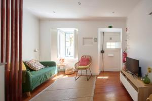 Renewed Alfama Gem with AC, by TimeCooler