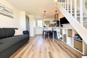 Maison refaite à neuf - Piscine et parking privé