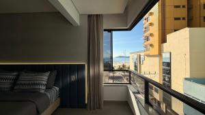 IT02- Reformado| 3 quartos| Vista mar| Churrasq.