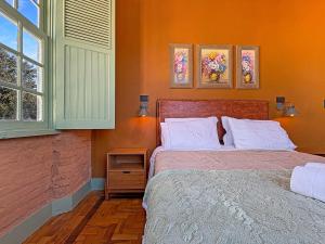 1 Suite - 2 Qto - Centro comercial - Wi-Fi - Varanda - 3hvězdičkové hotely ve městě Campos do Jordão