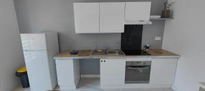 logement familial spacieux, 2 chambres , grand salon