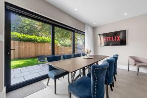 Luxury 5 Star Didsbury Home by City SuperHost