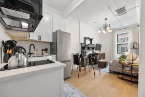 3BR Brownstone near Subway & Columbia Uni