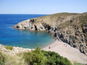 Villas Villa in Le Boulou with Scenic Hilltop Views : photos des chambres