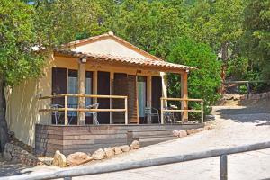 Villages vacances Bungalows Du Maquis : Chambre Lits Jumeaux