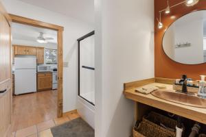 Strawberry Summit Cabin Retreat