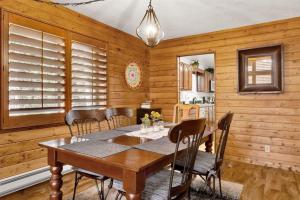 Shoshone Cabin Retreat