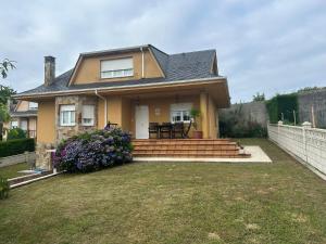 Estupenda casa cercana a la playa y a la montaña VUT6678AS