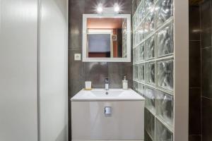 Appartements Sainte Helene - Furnished apartment - Downtown Lyon : photos des chambres