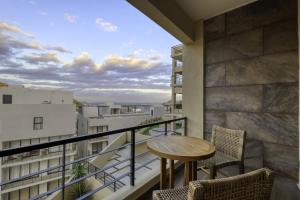 3BR Condo Partial Sea View shared Pool and Jacuzzi
