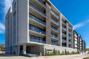 2BR Gem Beach and Downtown