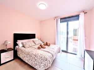 Mocan Sun Relax byFWTREALESTATE