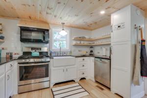 River Views and Boat Launch Access Huntingdon Home