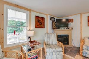 River Views and Boat Launch Access Huntingdon Home