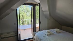 Pool Sea & Country side Villa