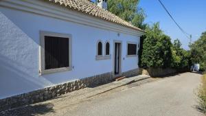 Pool Sea & Country side Villa