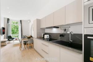 Azurenting - vue sur le port - amazing stay 1