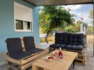 Wooden Loft 3min Walk to Beach