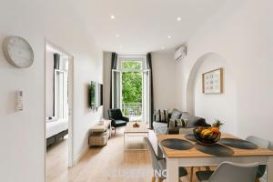 Azurenting - vue sur le port - amazing stay 1