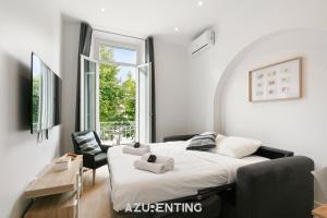 Azurenting - vue sur le port - amazing stay 1