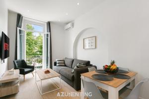 Azurenting - vue sur le port - amazing stay 1