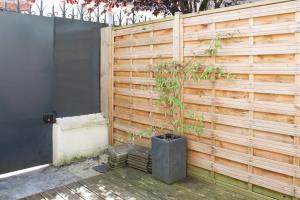 Maisons de vacances Charming house in Montreuil with terrace : photos des chambres