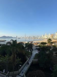 Apartamento de Luxo 80m da Praia de Balneário