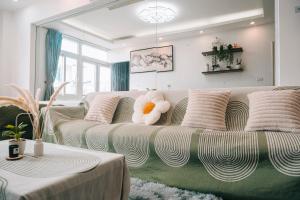 Yuzu Home To Ngoc Van - Balcony View