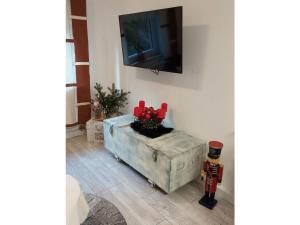 on the edge of town Comfortable Vacation Home