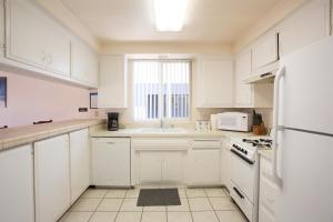 3610 & 3612 Seashore Drive
