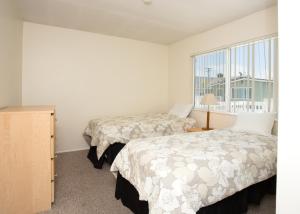3610 & 3612 Seashore Drive