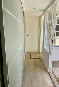 Holiday home close to beach and Keukenhof