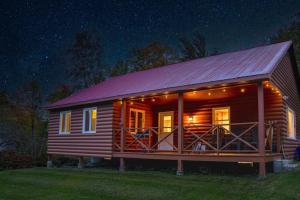 Cozy Cabin in Stratton Mountain & Mount Snow 10min - 4hvězdičkové hotely ve městě Stratton
