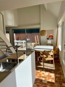 Holiday home close to beach and Keukenhof