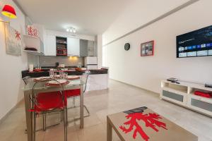 Corallo Artdesign 100 m from the beach