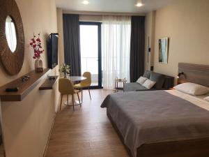 Babmoo Beach tsikhisdziri N169