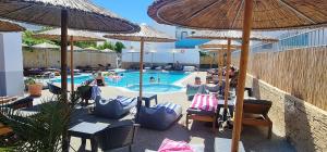 JP Pool & Apartments