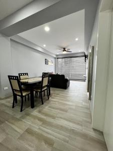 Condo ocean view one block Papas&beer Rosarito 1