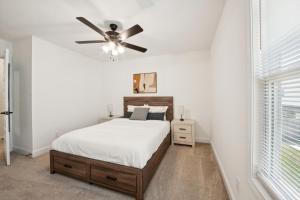 Arte Luxury Townhomes D6 I Comfy 2 Bed 25 Bath - Ubytování bez kategorie ve městě Oak Grove